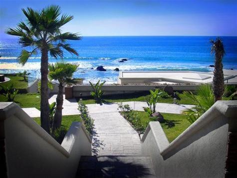 Ferienwohnung 'Luxury Oceanfront Penthouse With Pools, Jacuzzis And Spectacular Ocean Views' Rosarito Exterior foto