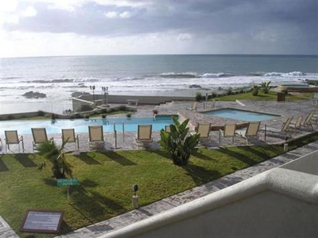 Ferienwohnung 'Luxury Oceanfront Penthouse With Pools, Jacuzzis And Spectacular Ocean Views' Rosarito Exterior foto